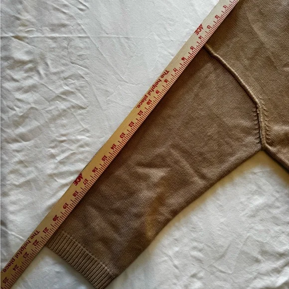 Pink Lily Women’s NWOT Never Worn Oversized Crewneck Sweater in Tan - Picture 8 of 9